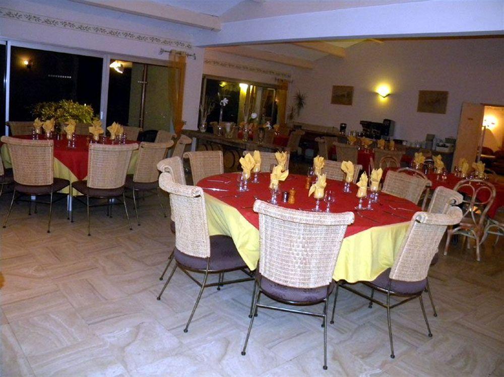 Hotel Restaurant Le Mas De L'Olivier Pont-Saint-Esprit Eksteriør bilde